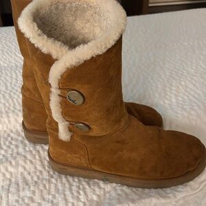 Koolaburra Cozy Tan Suede Women's Boots Faux Fur Lined Size 8
